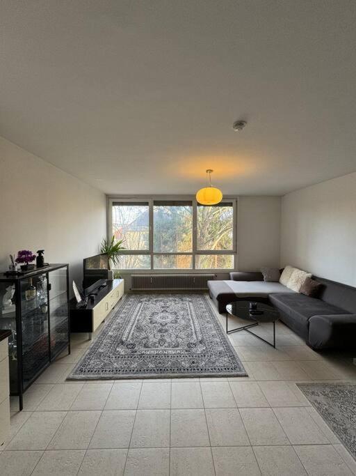 Schoene Wohnung In Zentraler Lage Klagenfurt am Woerthersee ภายนอก รูปภาพ